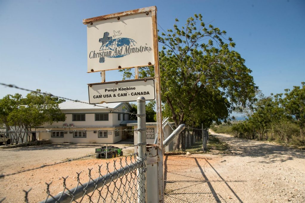 Misioneros de EE.UU. y Canadá cumplen un mes secuestrados en Haití - los-misioneros-secuestrados-en-haiti-pertenecen-a-la-organizacion-christian-aid-ministries-1024x683