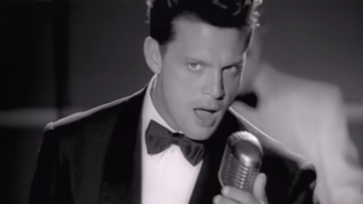 Video de ‘Por debajo de la mesa’ de Luis Miguel supera las 100 millones de reproducciones