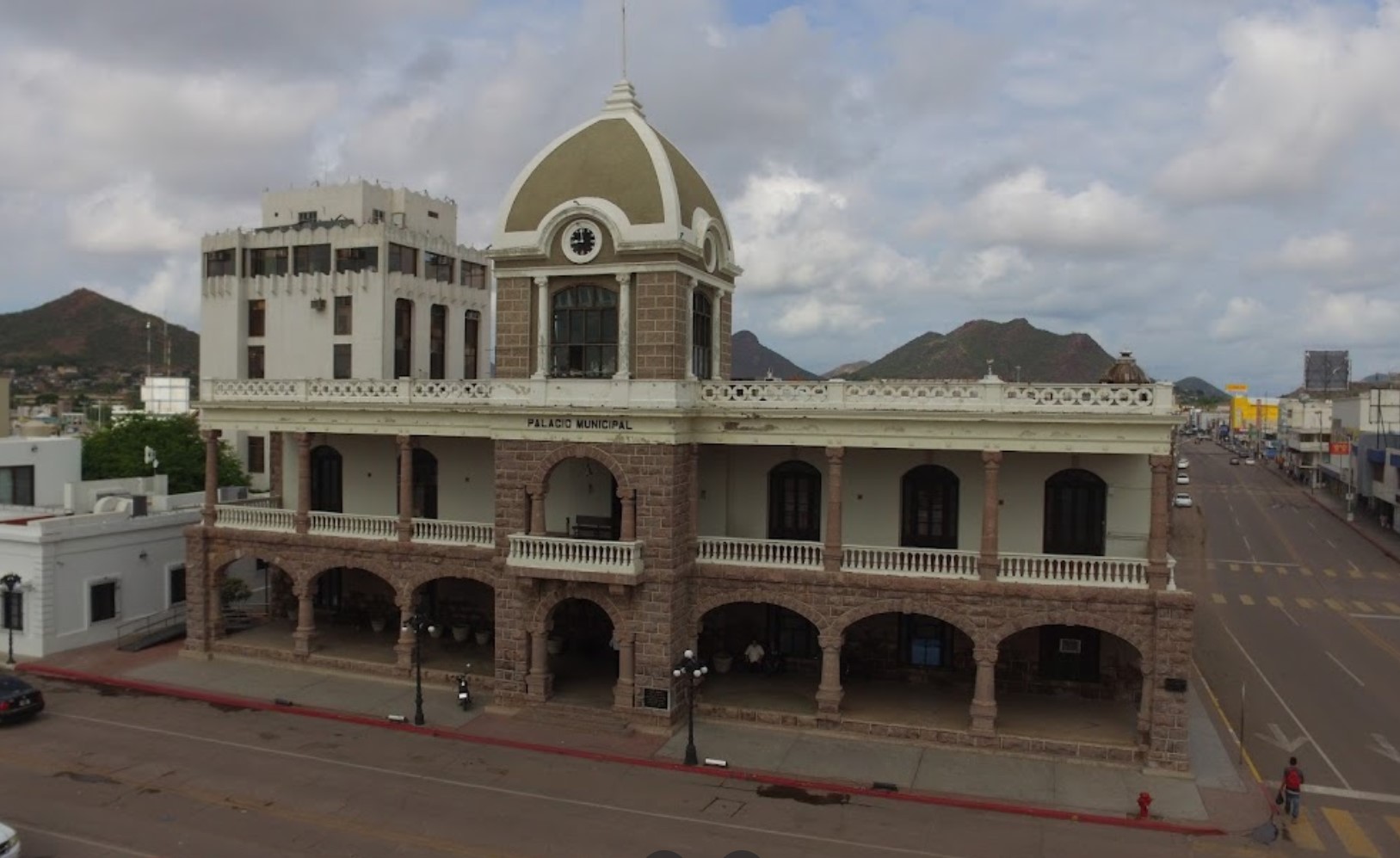 Sí utilizaron granadas en el ataque al Palacio Municipal de Guaymas Sí utilizaron granadas en el ataque al Palacio Municipal de Guaymas