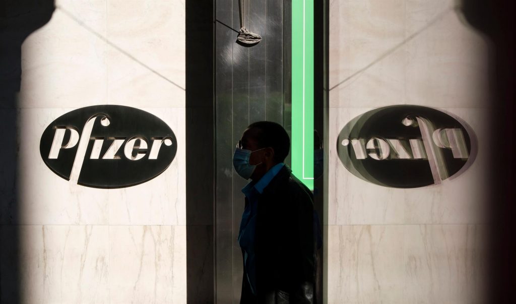 Pfizer cede licencia de su píldora contra COVID-19 para su producción genérica - pfizer-pildora-1024x603
