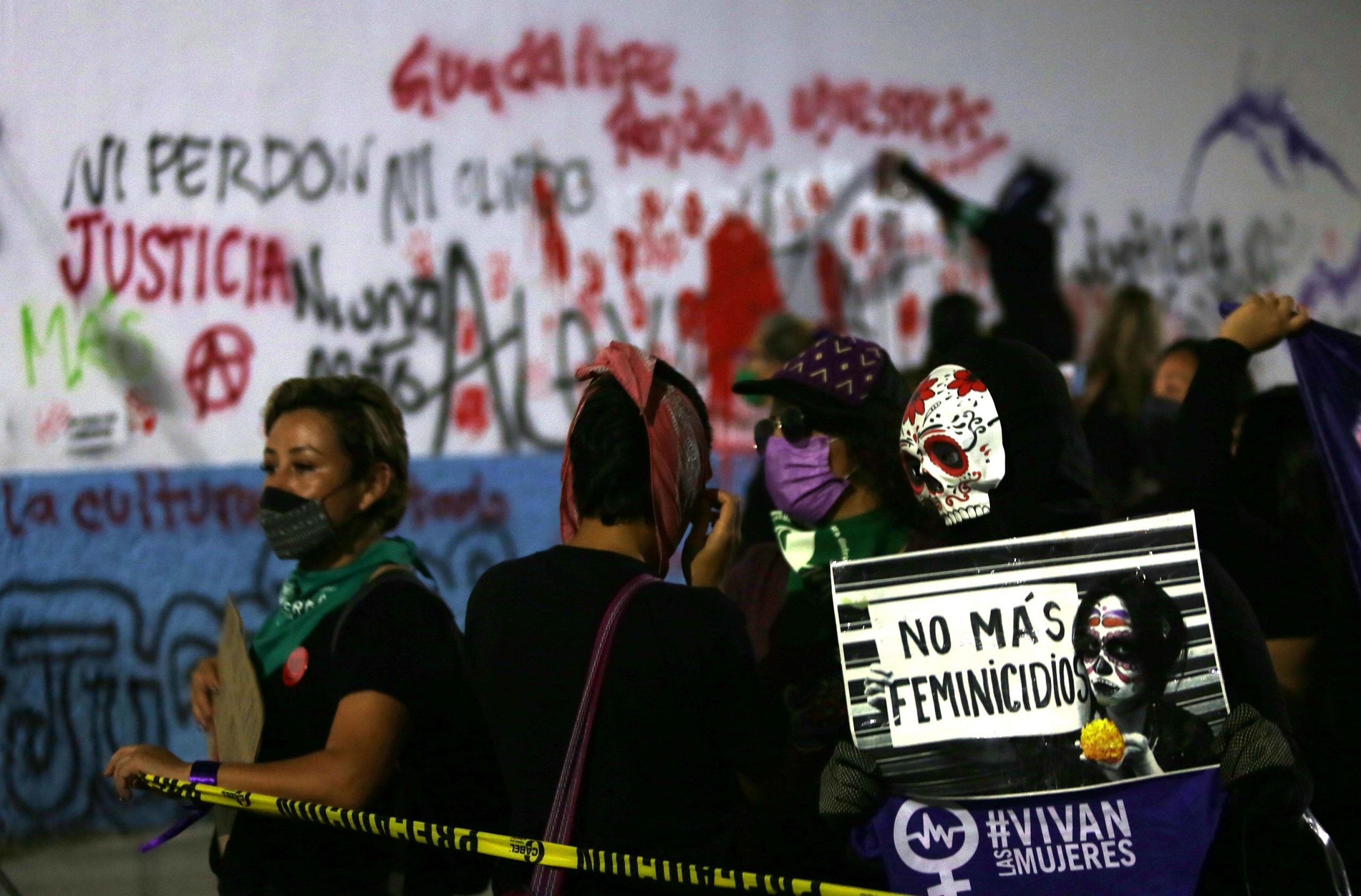 Amnistía Internacional investiga represión contra feministas en Cancún