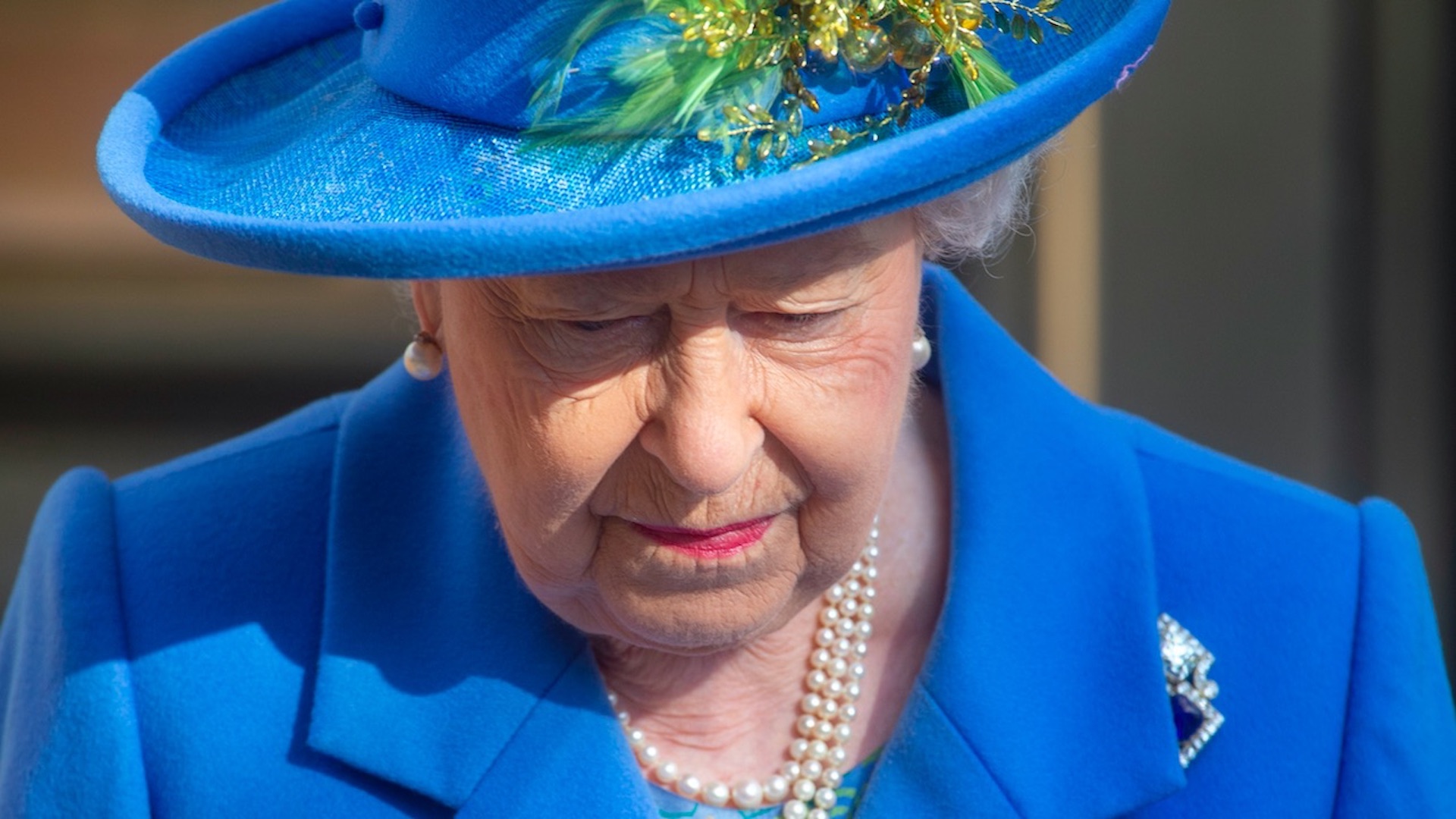 #Video Reina Isabel pide estar por encima de la política en COP26