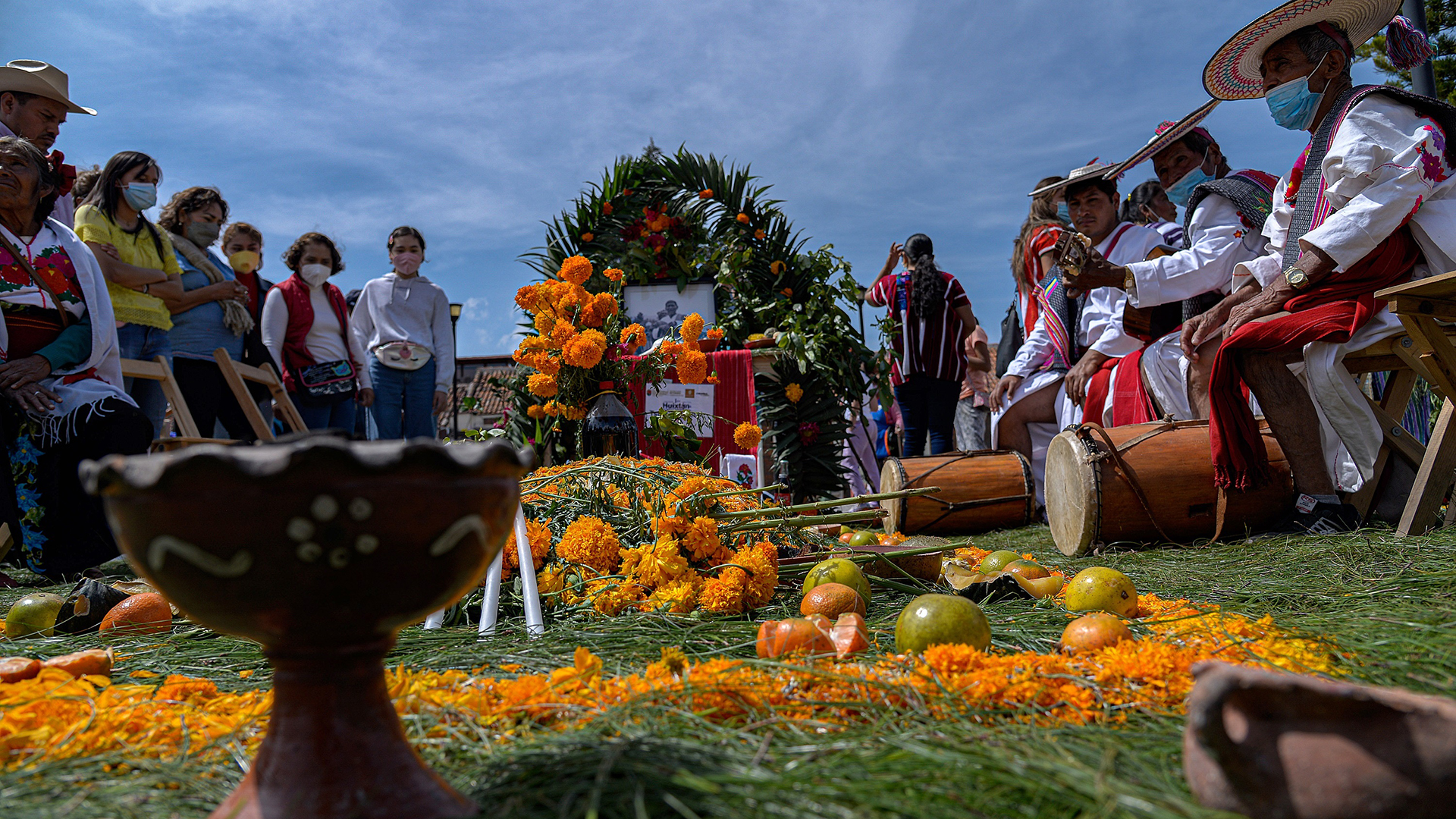 “Sigan descansando en paz”, el mensaje de López Obrador por Día de Muertos
