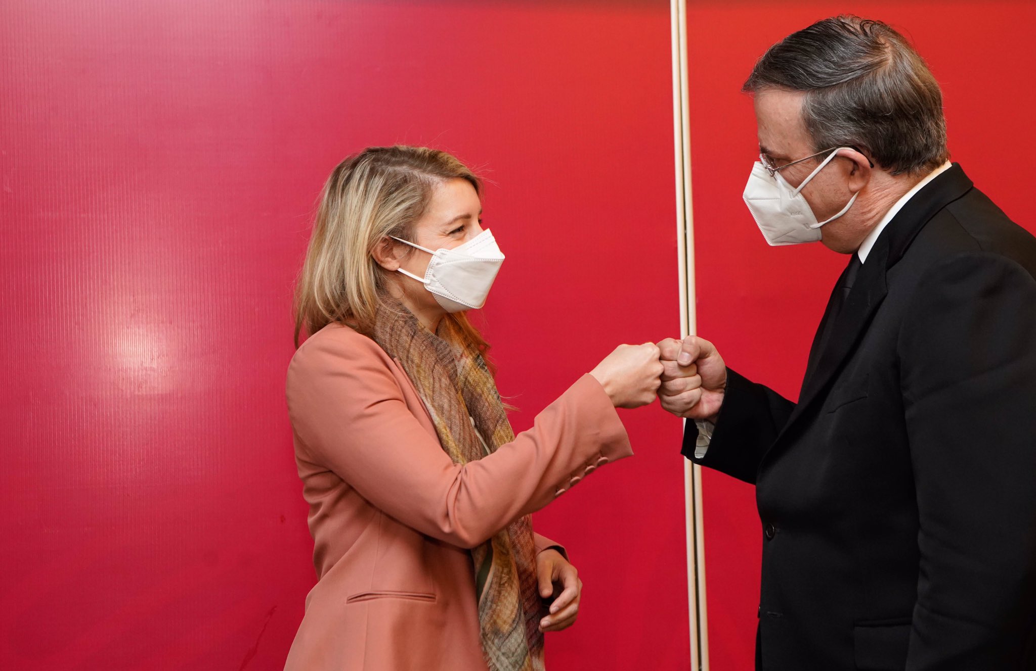 Ebrard se reúne con ministra de Canadá previó a cumbre de líderes de Norteamérica Ebrard se reúne con ministra de Canadá previó a cumbre de líderes de Norteamérica