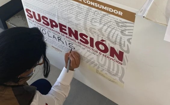 Profeco coloca sellos de suspensión a Volaris y Viva Aerobús por cobro de equipaje de mano Profeco coloca sellos de suspensión a Volaris y Viva Aerobús por cobro de equipaje de mano