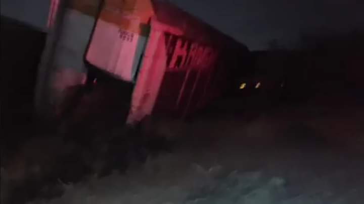 Se descarrila tren en Silao, Guanajuato - silao-descarrilamiento-tren-1