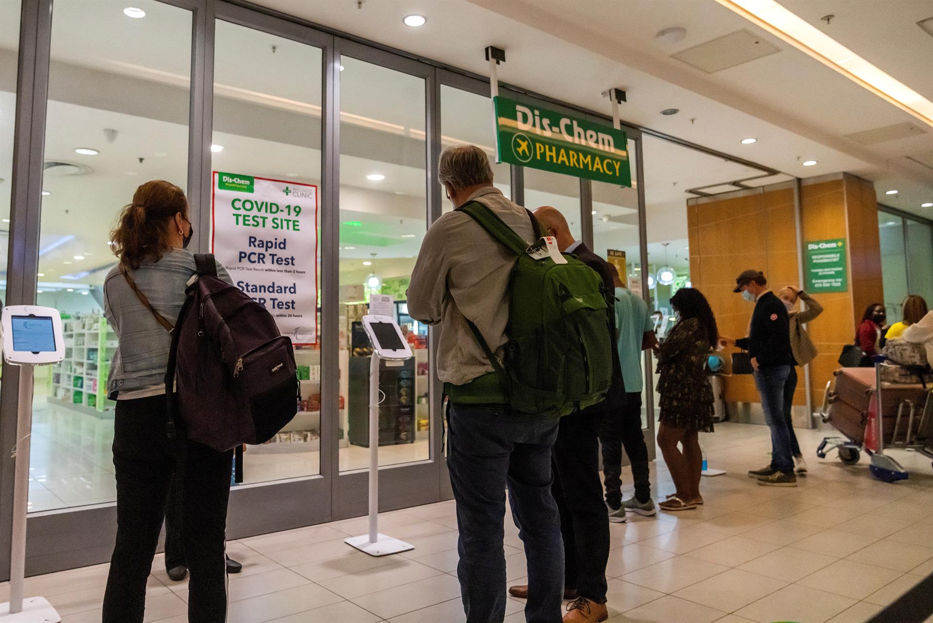 Sudáfrica pide en la OMS que se levanten las prohibiciones de vuelos