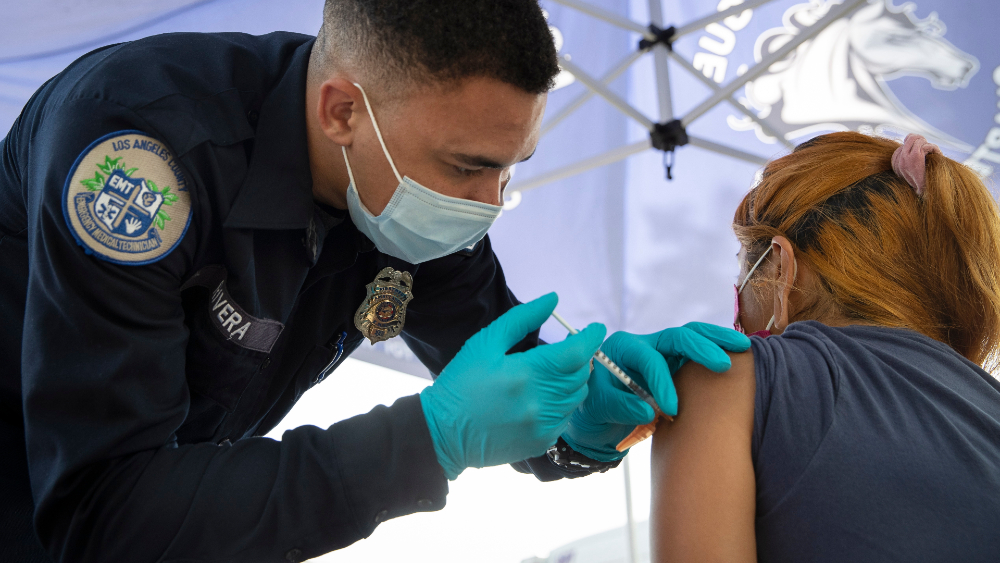 EE.UU. cuenta con 70 % de adultos completamente vacunados EE.UU. cuenta con 70 % de adultos completamente vacunados