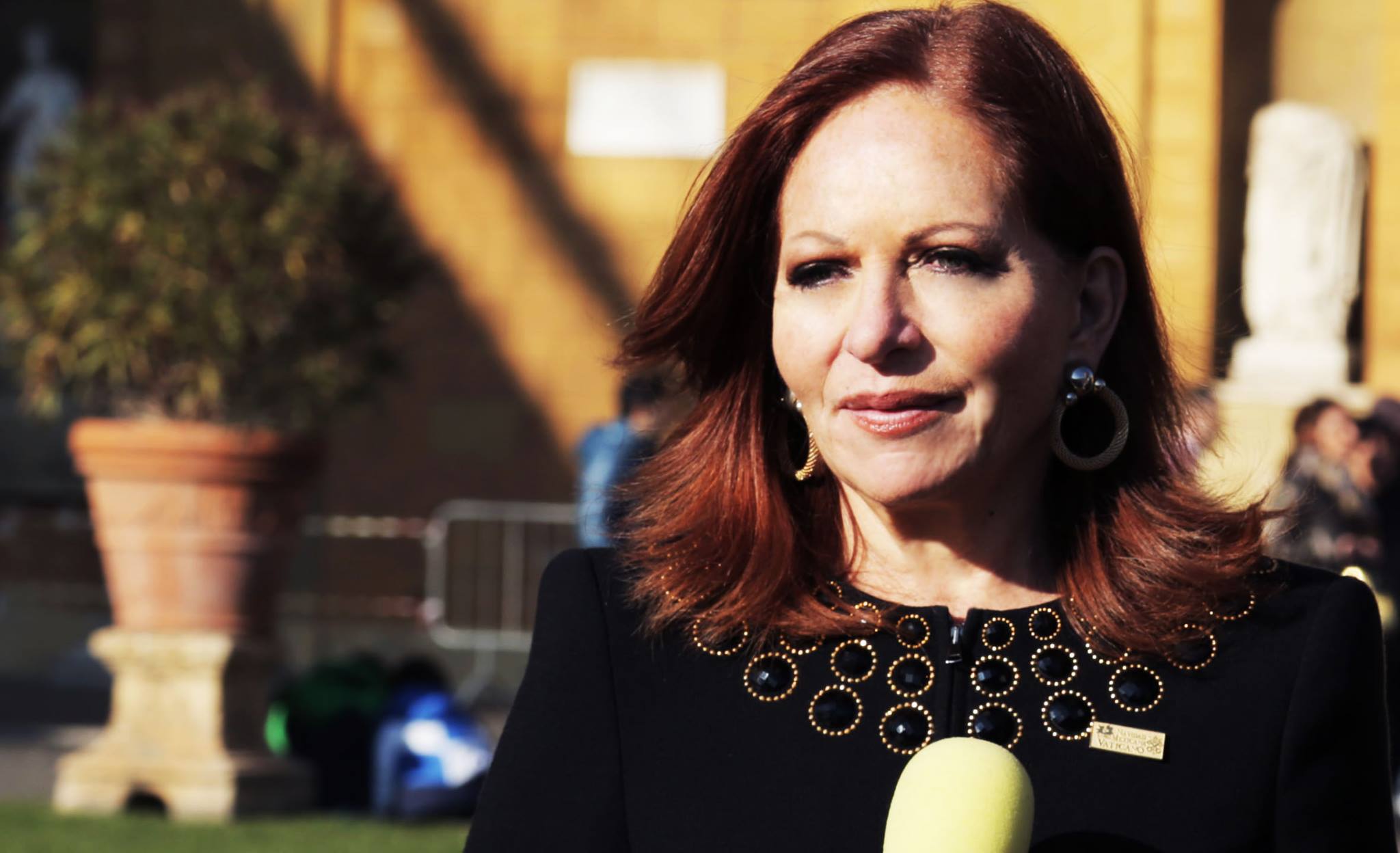 Papa Francisco entregará medalla de honor a la periodista Valentina Alazraki