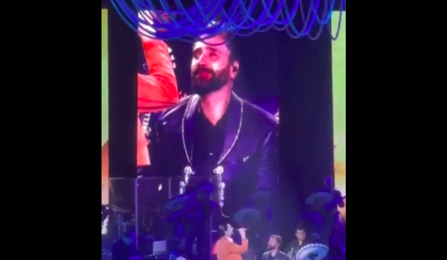 #Video Alejandro Fernández ofrece primer concierto tras la muerte de su padre