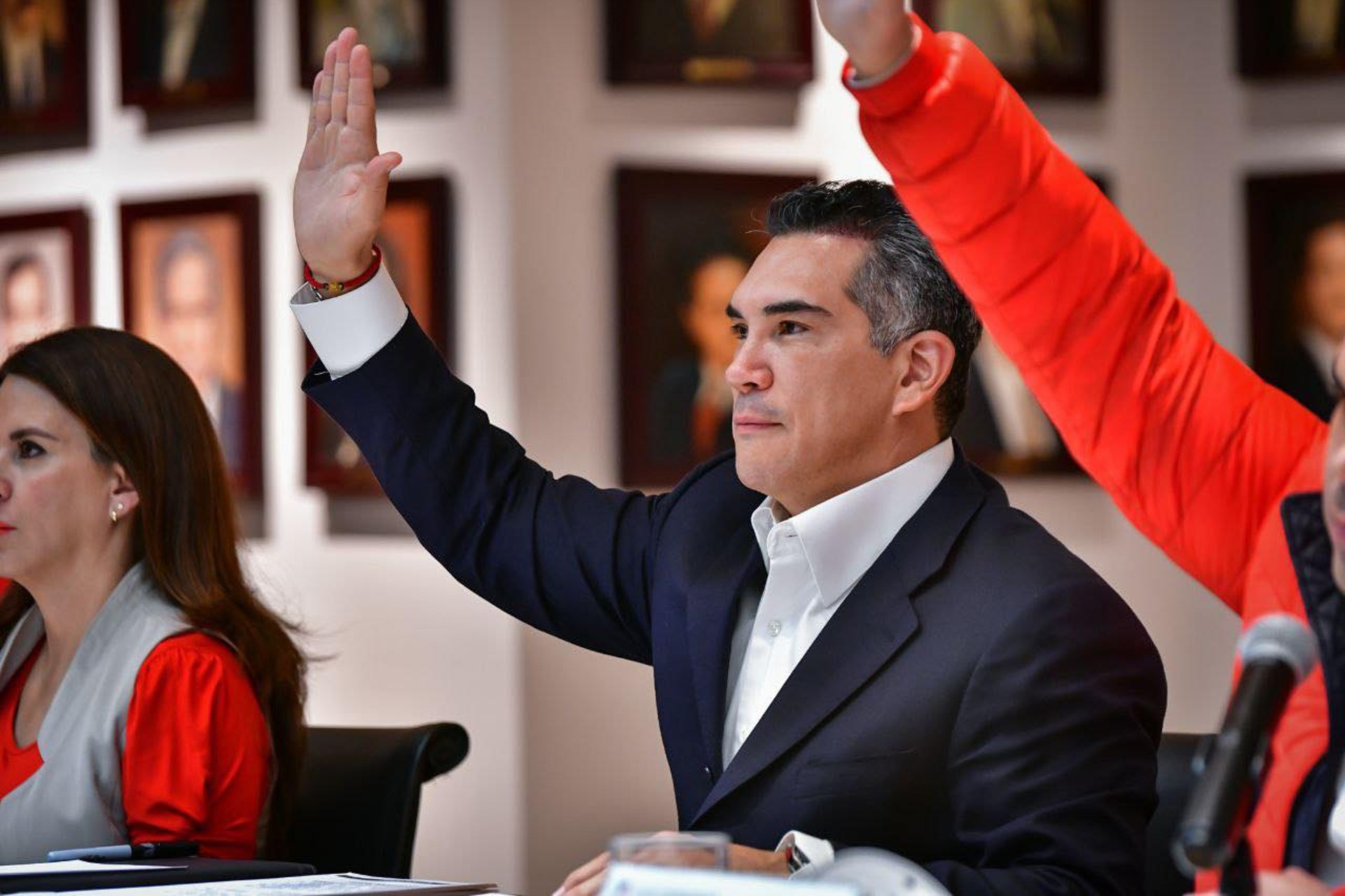 “Es momento de reflexionar”: expresidentes del PRI solicitan reunión con ‘Alito’ Moreno