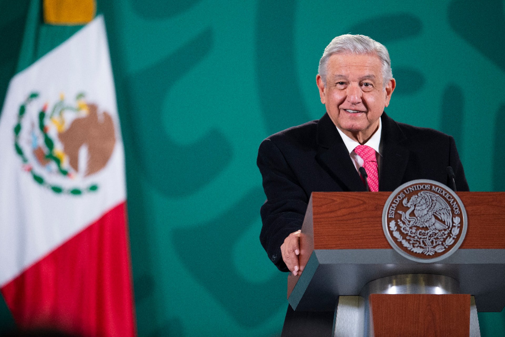 Descontento de clase media hacia Gobierno es por motivos ideológicos y de perder privilegios: AMLO Descontento de clase media hacia Gobierno es por motivos ideológicos y de perder privilegios: AMLO