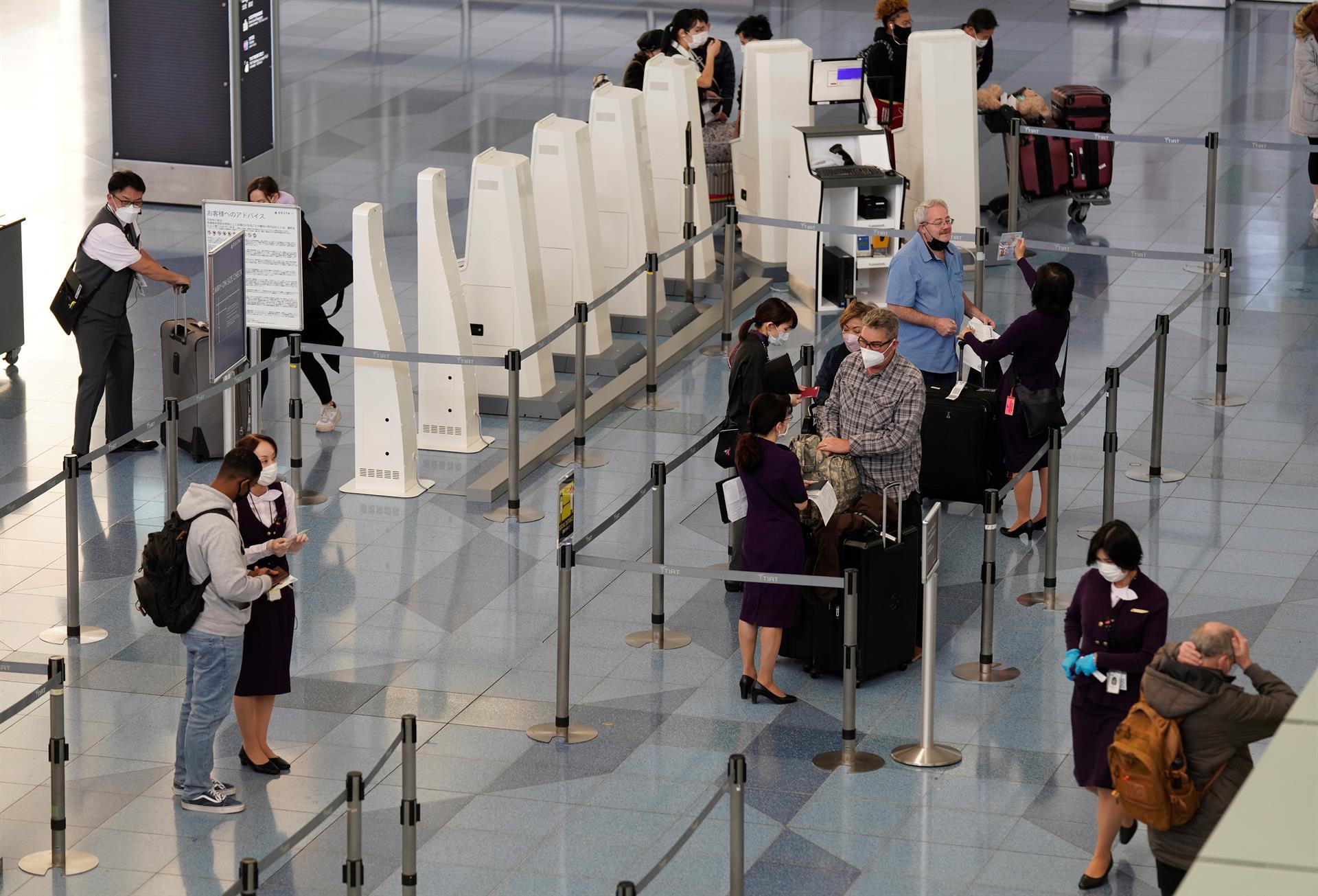 Región Asia-Pacífico reimpone restricciones de viaje ante avance de ómicron Región Asia-Pacífico reimpone restricciones de viaje ante avance de ómicron