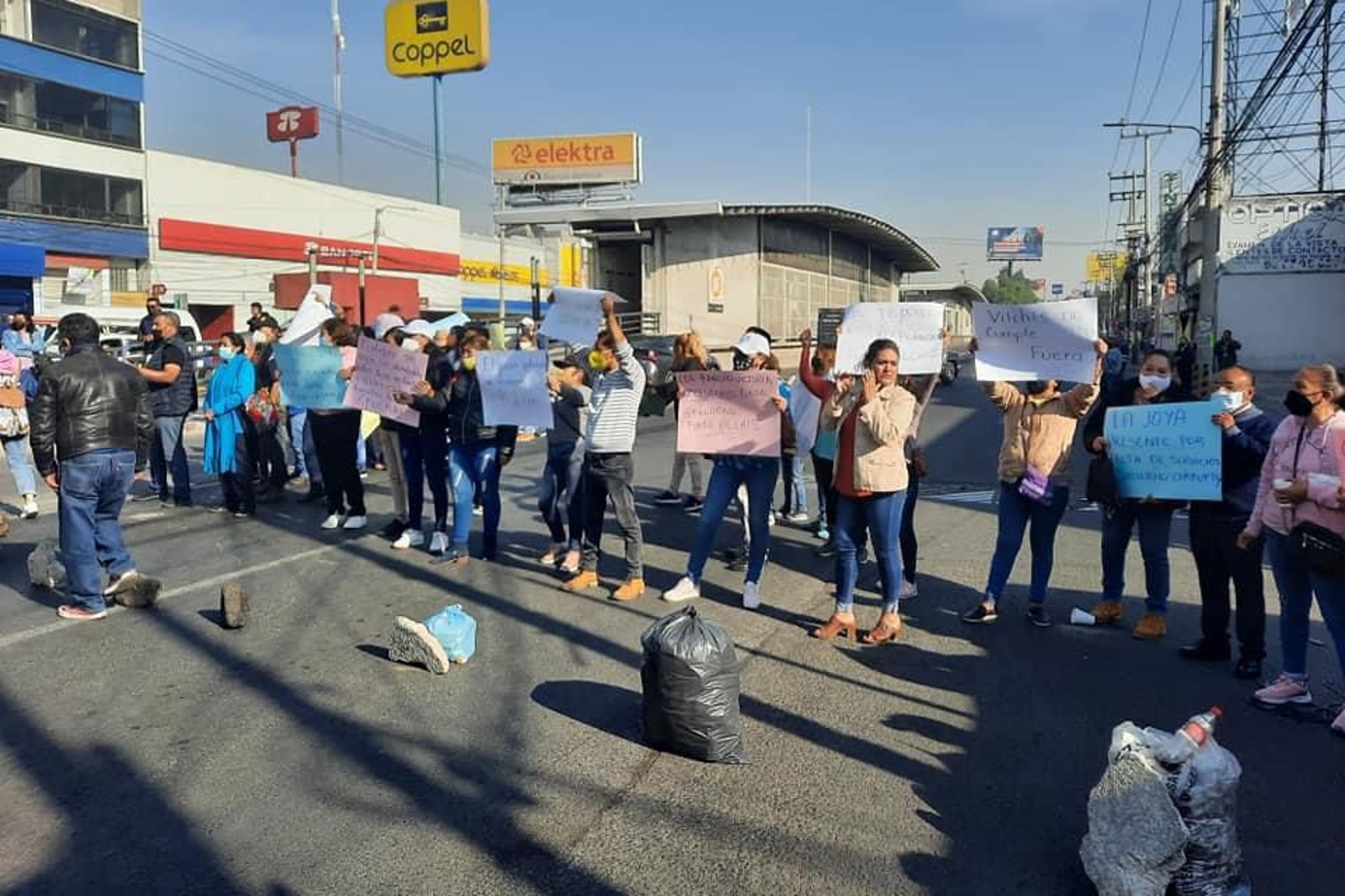 Bloqueos en Ecatepec previo a toma de protesta del alcalde Fernando Vilchis