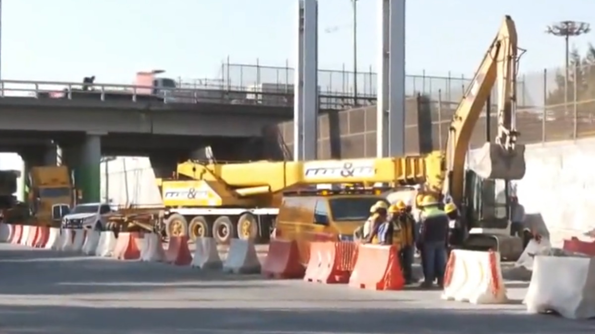 Retiran trabe de concreto de Calzada Ermita Iztapalapa; se reanuda la circulación Retiran trabe de concreto de Calzada Ermita Iztapalapa; se reanuda la circulación