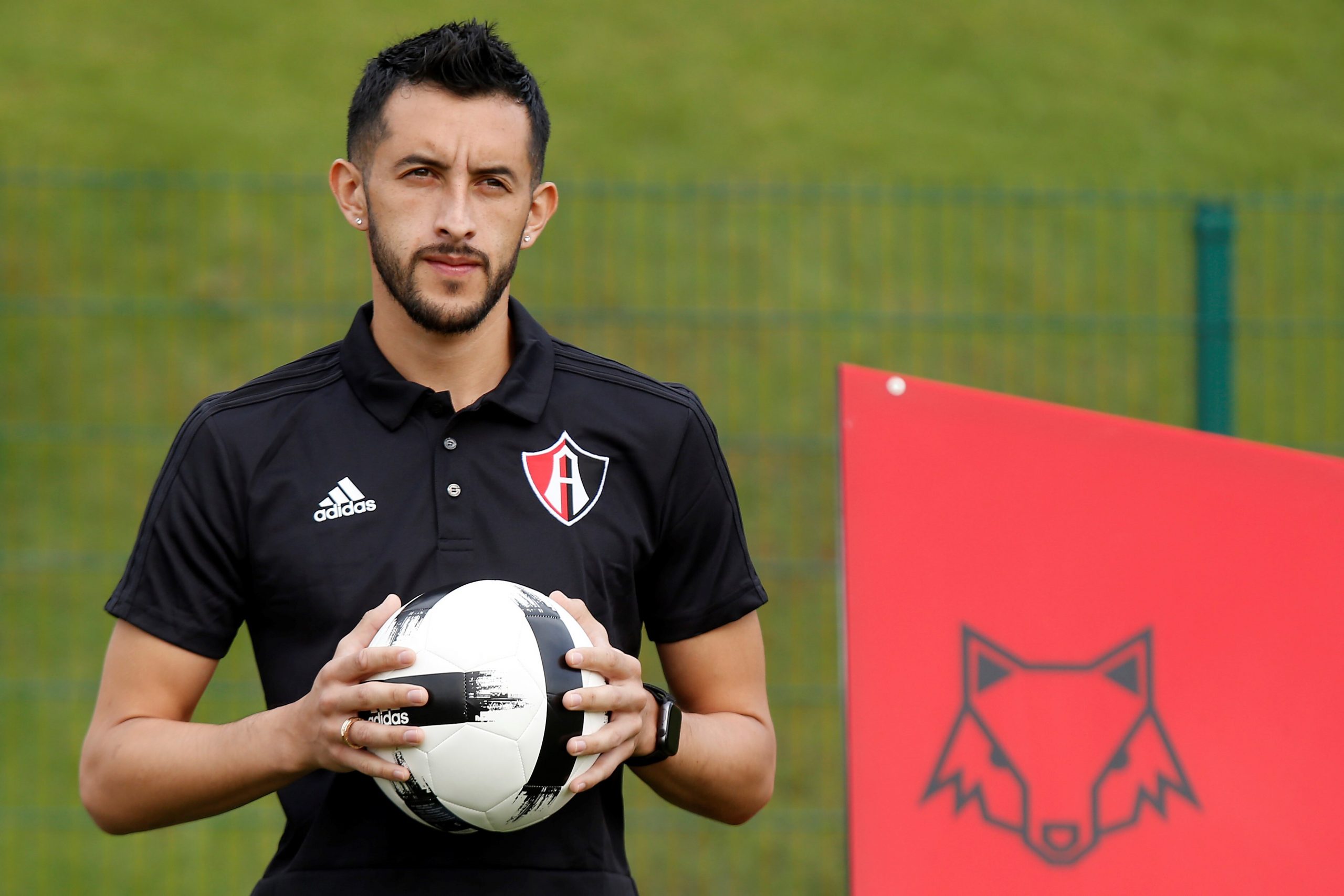 Vargas y Furch se echan al hombro esperanzas por título del Atlas