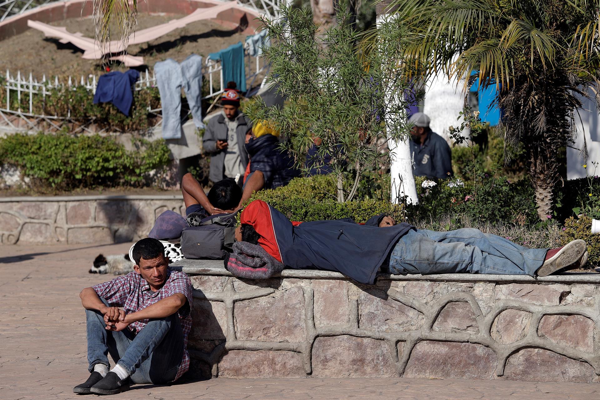 Caravana migrante descansa en Puebla tras mil kilómetros de ruta Caravana migrante descansa en Puebla tras mil kilómetros de ruta
