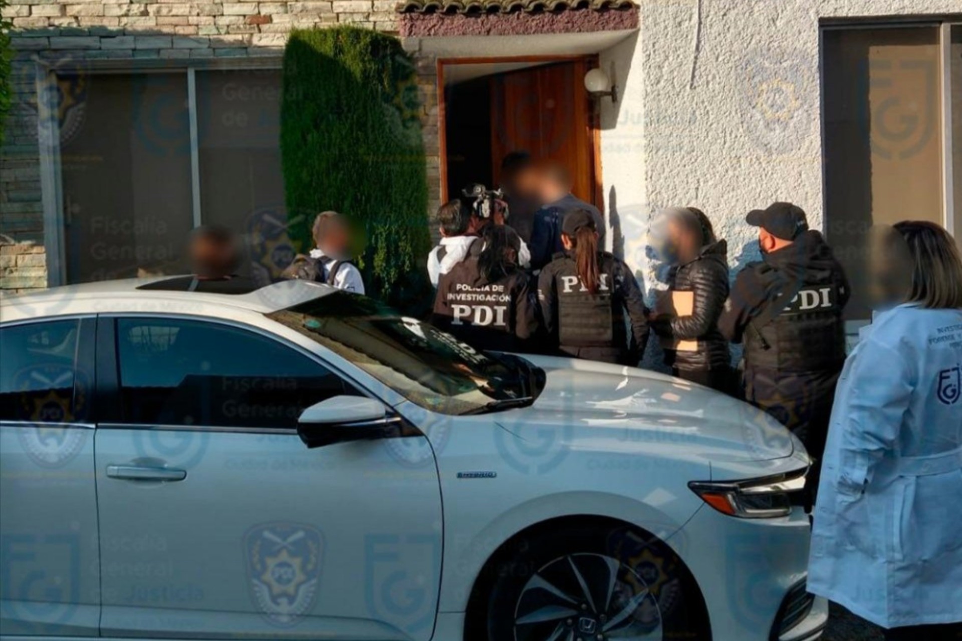 Catean 3 domicilios de Julio Serna, exfuncionario del Gobierno de Mancera