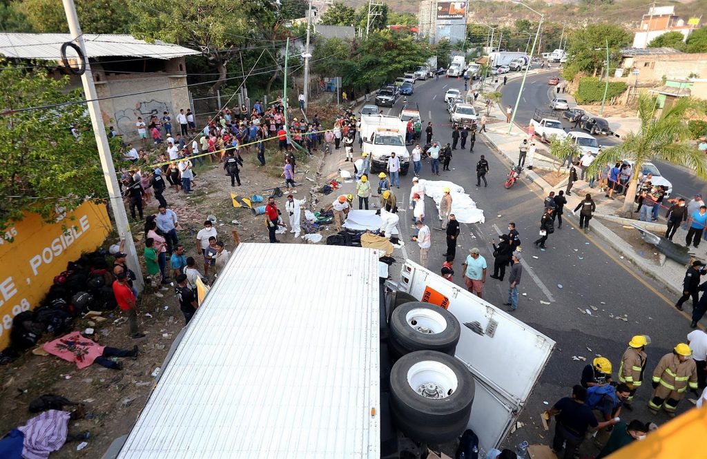 Repatrían a Guatemala cuerpos de 19 migrantes muertos en accidente en Chiapas - chiapas-accidente-migrantes-trailer-1024x665
