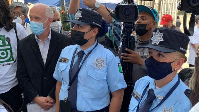 Agentes federales toman seguridad del CIDE; alumnos exigen garantías a sus derechos