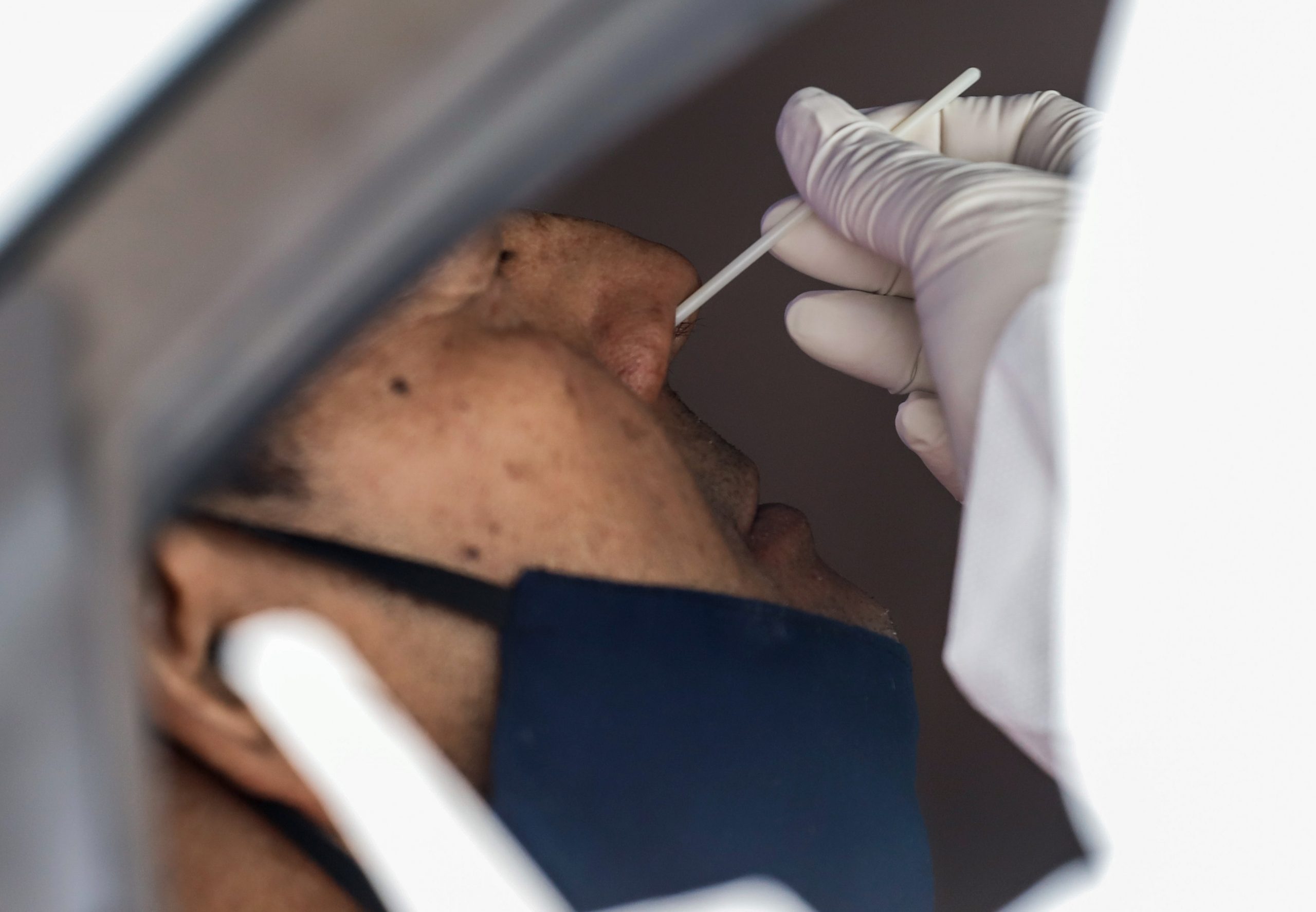 Tres pasajeros que viajaron de Cancún son los primeros casos de ómicron en Paraguay