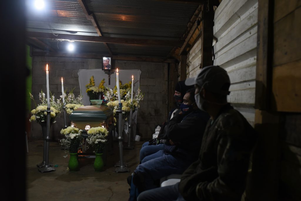 Migrante muerto en accidente en Chiapas viajó para pagar hipoteca y deja tres huérfanos - daniel-arnulfo-perez-migrante-guatemalteco-4-1024x684