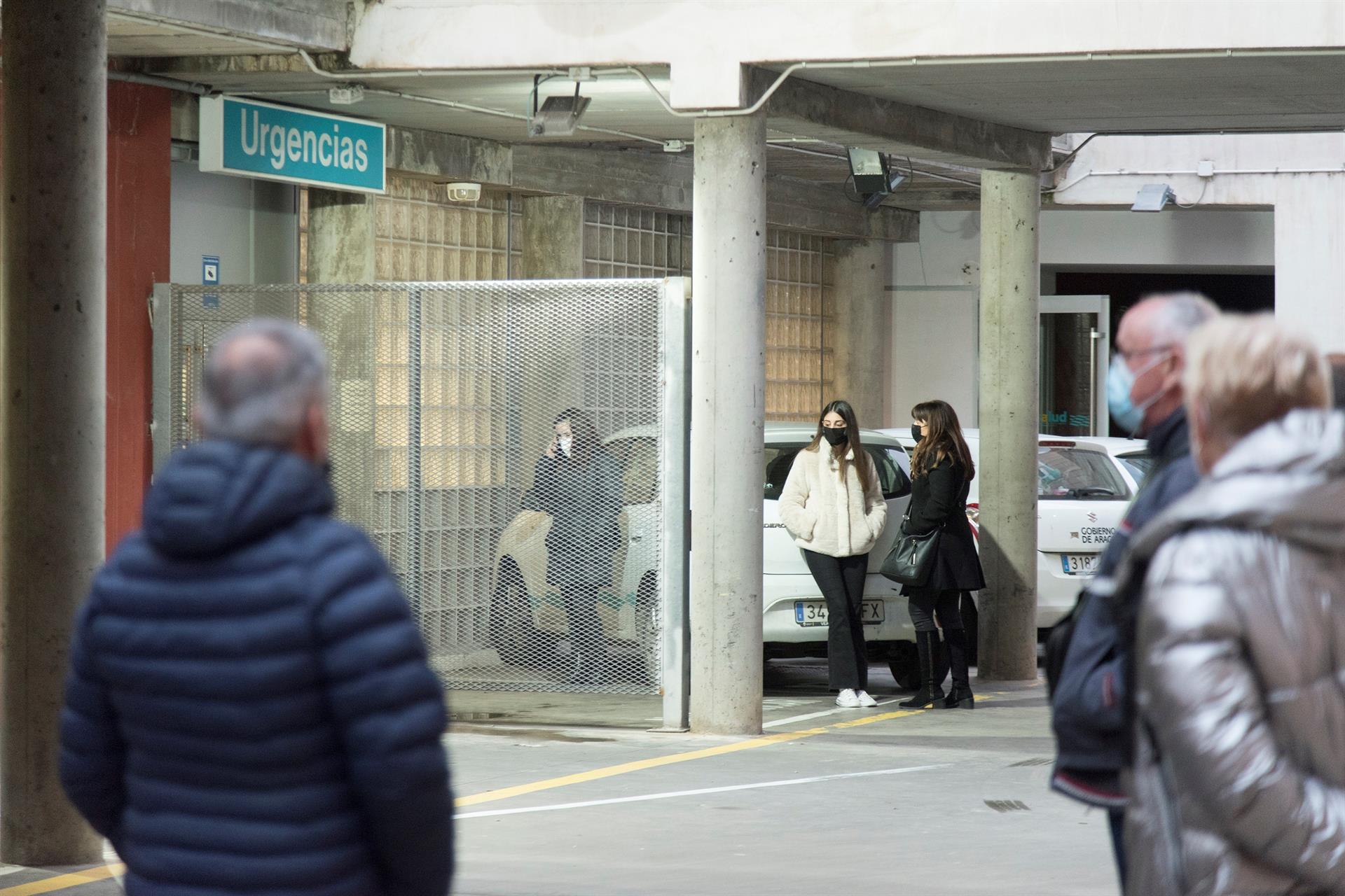 España suma nuevo récord de COVID-19 con casi 100 mil contagios en un día