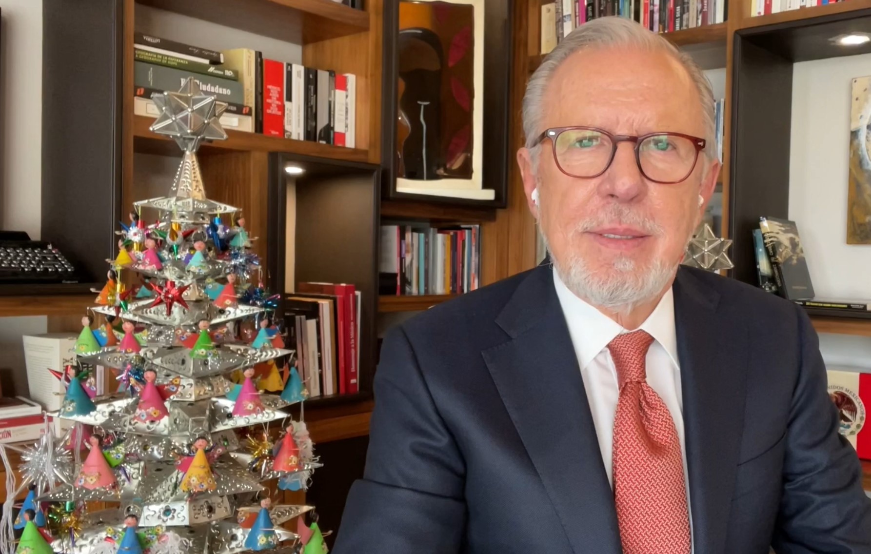 ¡Las noticias! Fiscalía de EE.UU. advierte que García Luna podría intimidar al jurado