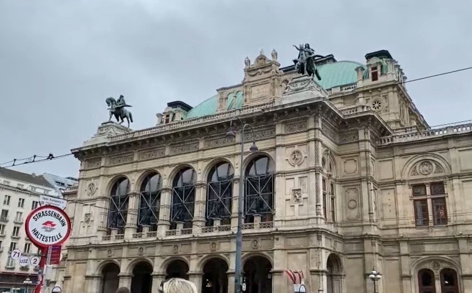 Austria reabre comercios y museos para vacunados tras el fin de confinamiento