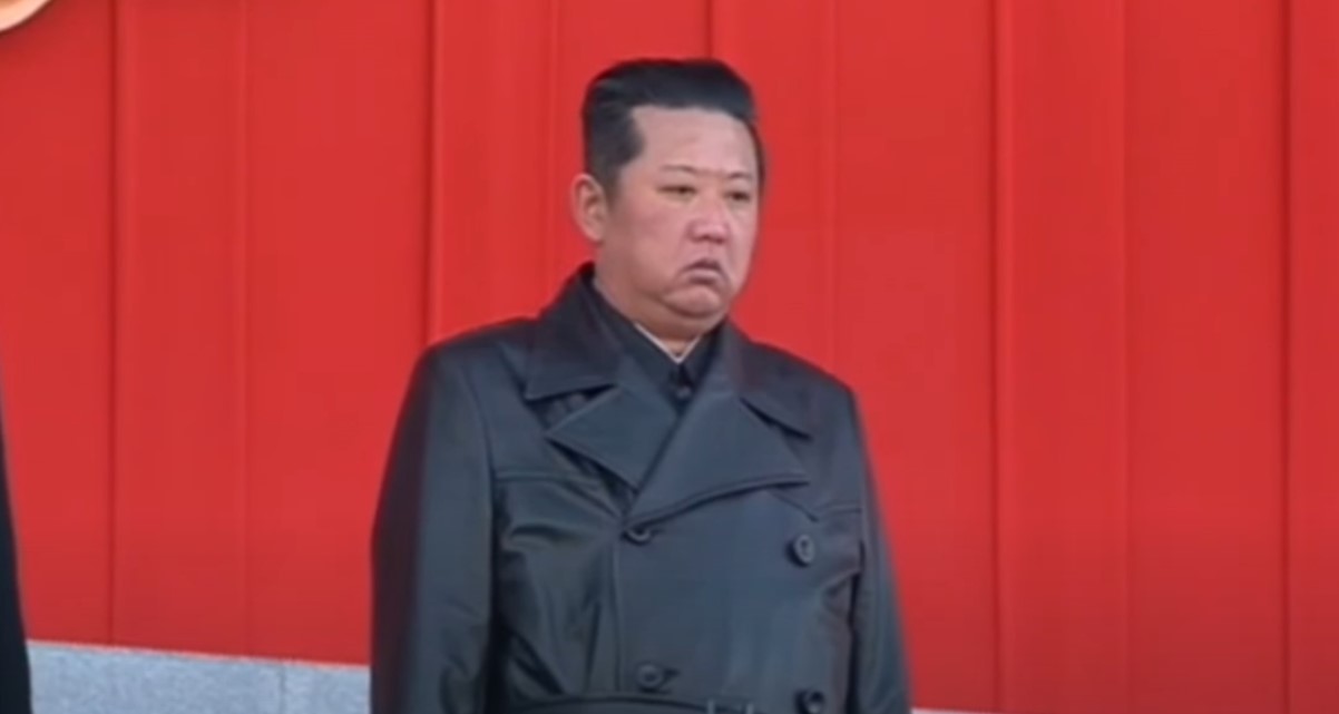 Kim Jong-un participa en un homenaje multitudinario en honor de su padre Kim Jong-un participa en un homenaje multitudinario en honor de su padre