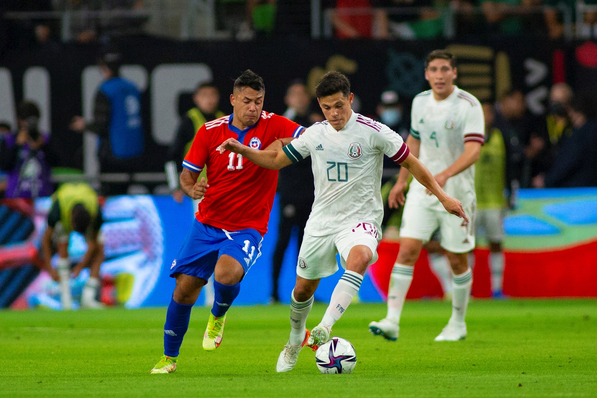 México y Chile empatan a dos goles en partido amistoso