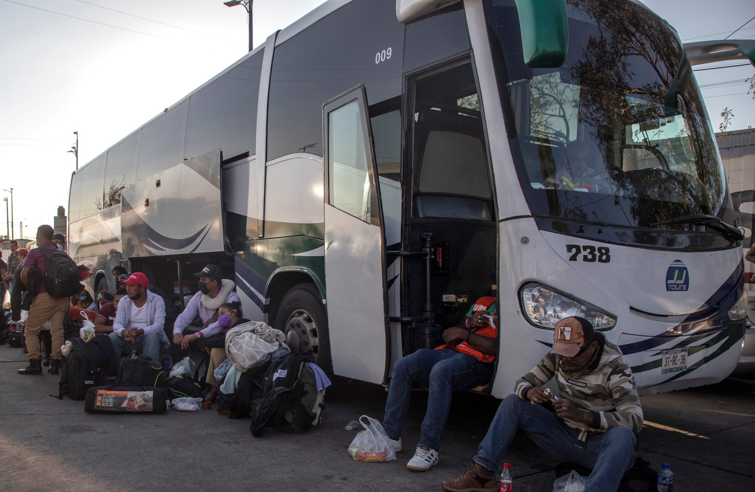 México deporta a casi 4 mil 500 migrantes por crímenes en 2021 México deporta a casi 4 mil 500 migrantes por crímenes en 2021