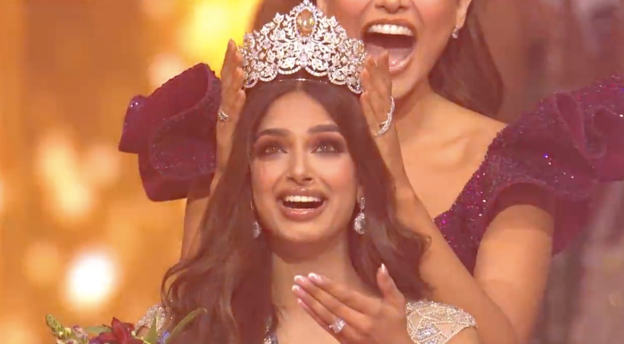 #Video Representante de India se lleva la corona de Miss Universe #Video Representante de India se lleva la corona de Miss Universe
