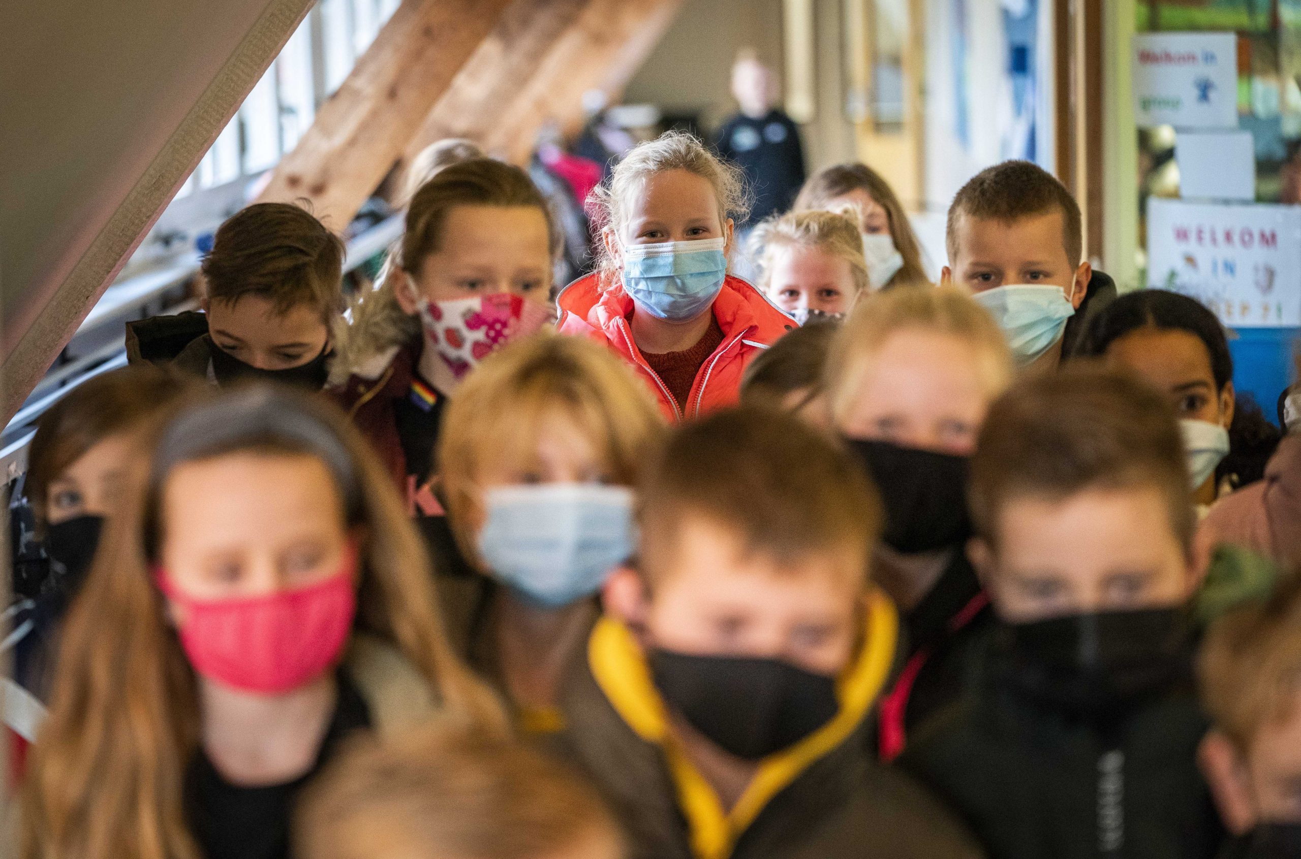 Países Bajos analiza confinamiento total debido al avance de la variante ómicron Países Bajos analiza confinamiento total debido al avance de la variante ómicron