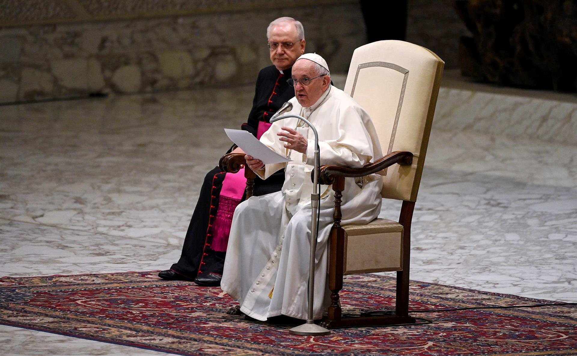 Realidad de migrantes es “un escándalo social de la humanidad”: papa Francisco