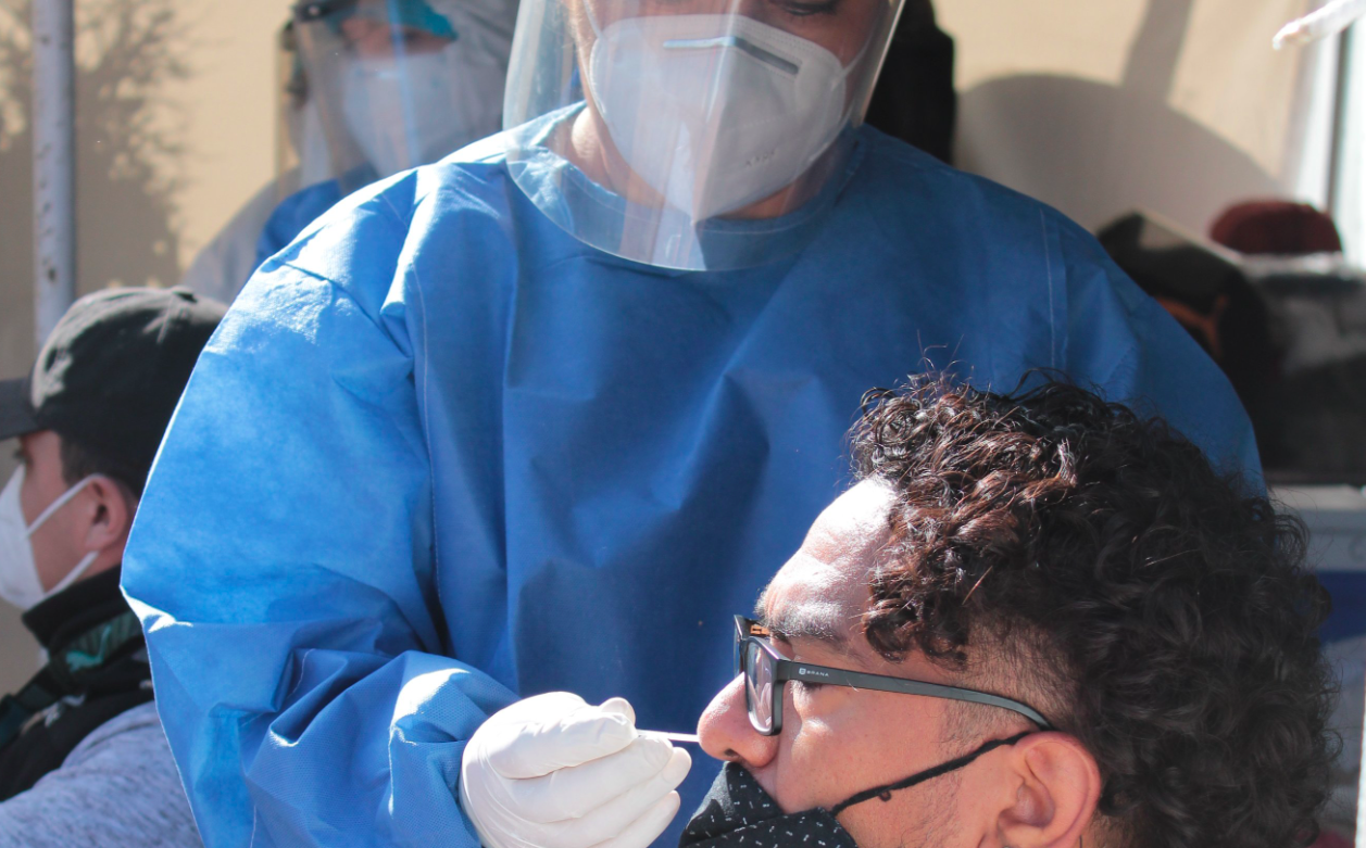 México registró, en la última semana, 18 mil 236 contagios y 104 decesos por COVID-19