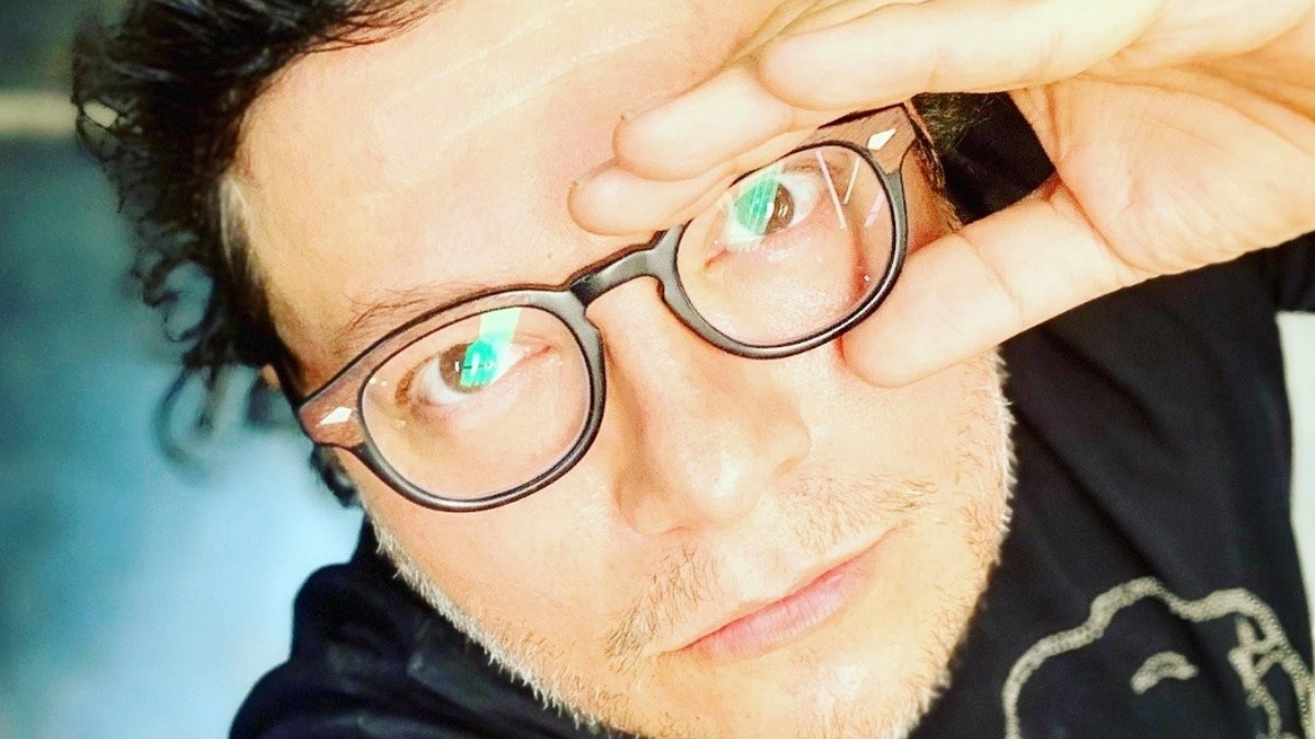 Rivelino presenta la exposición ‘Tú’