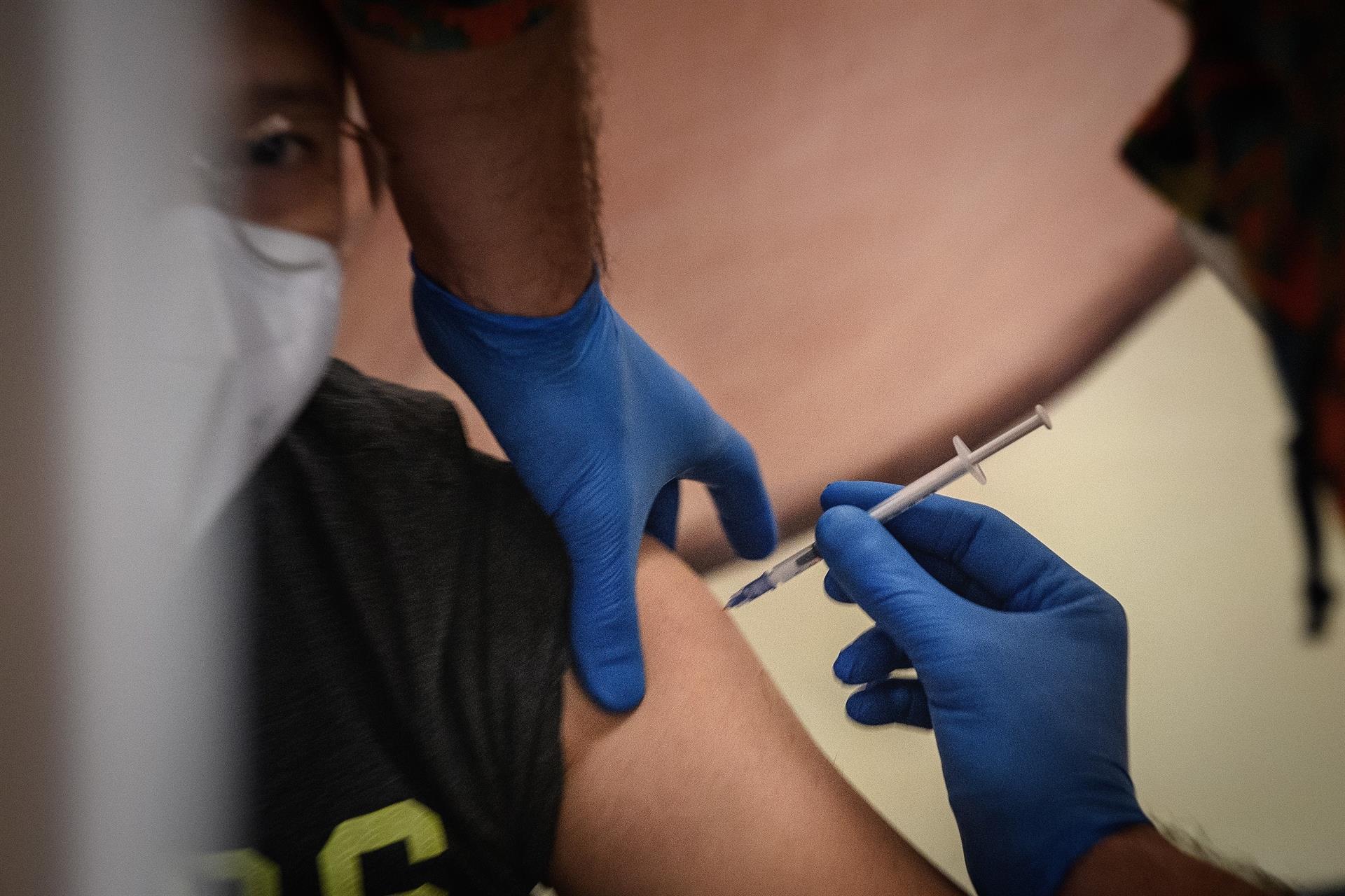 OMS confirma que inmunidad de vacunas dura hasta seis meses