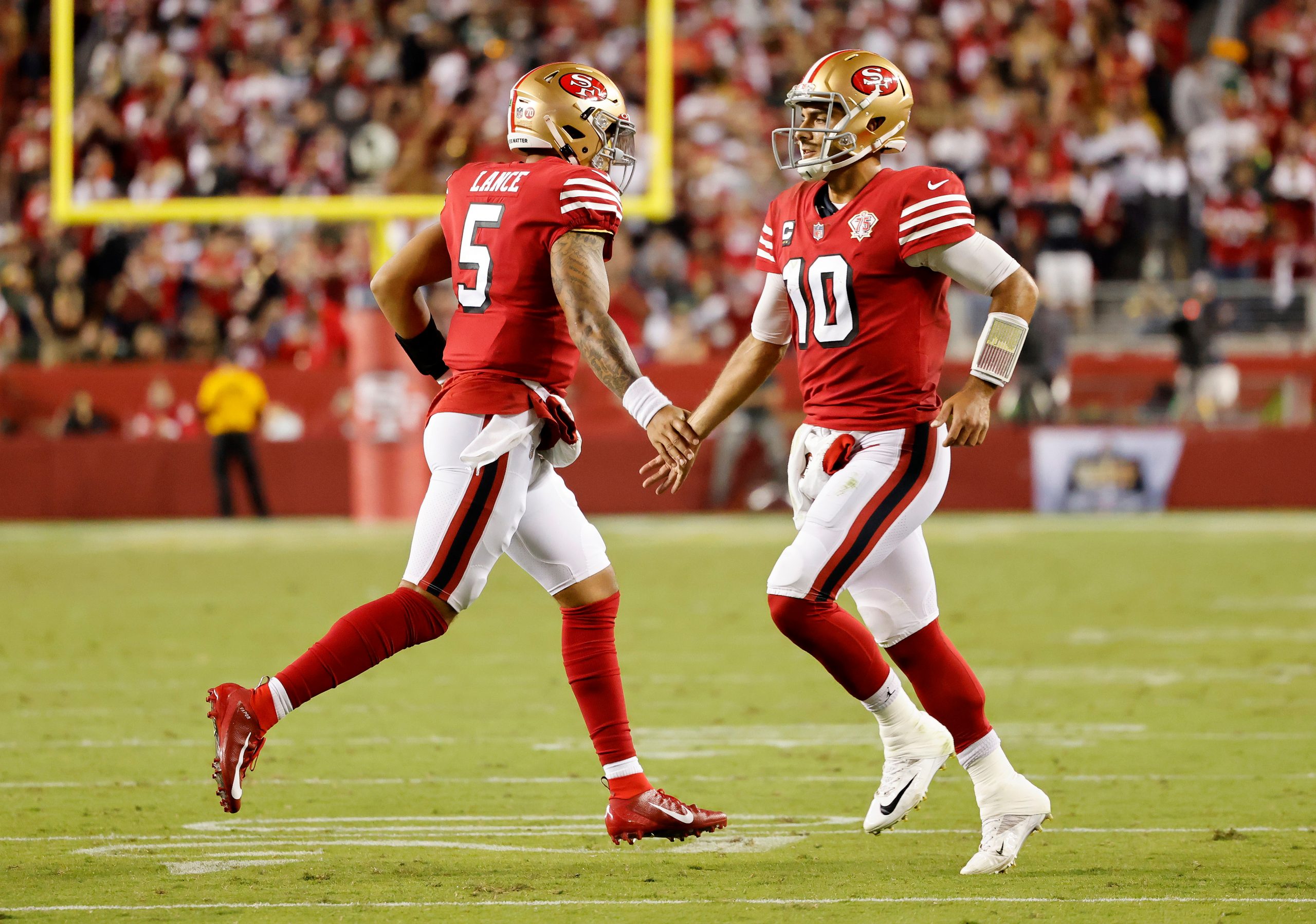 49ers ganan en tiempo extra a Rams y obtienen su boleto a playoffs