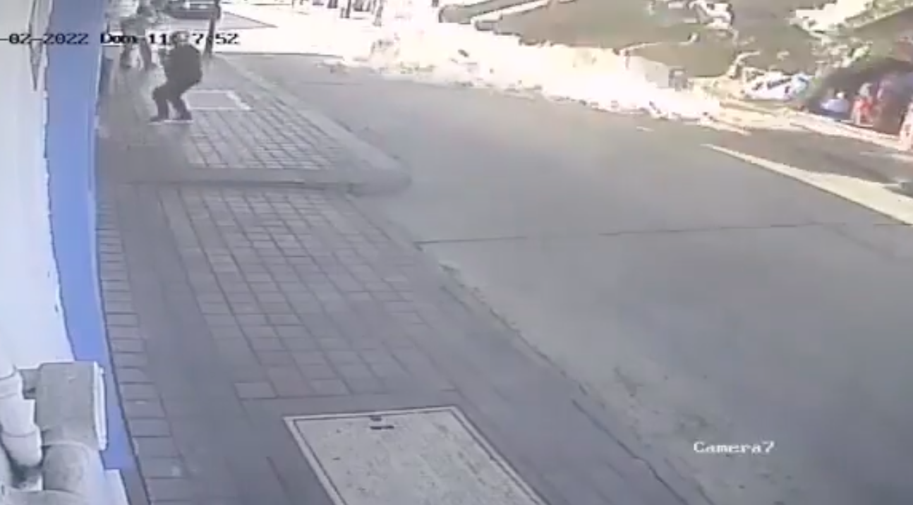 #Video Parte de un edificio se derrumba debido a fuertes vientos en Tampico