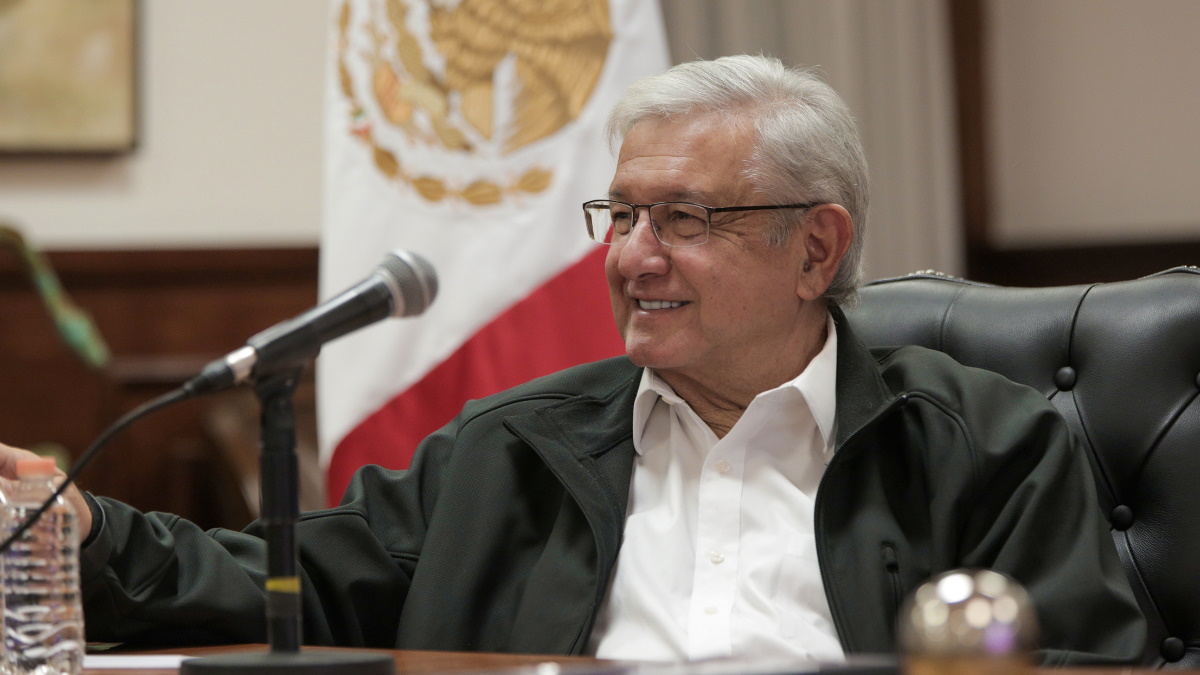 Políticos mexicanos desean pronta recuperación al presidente López Obrador