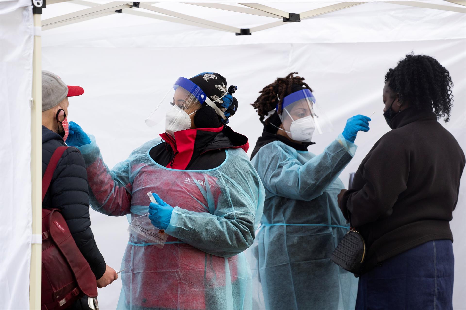 El mundo supera los 300 millones de casos de COVID-19 El mundo supera los 300 millones de casos de COVID-19