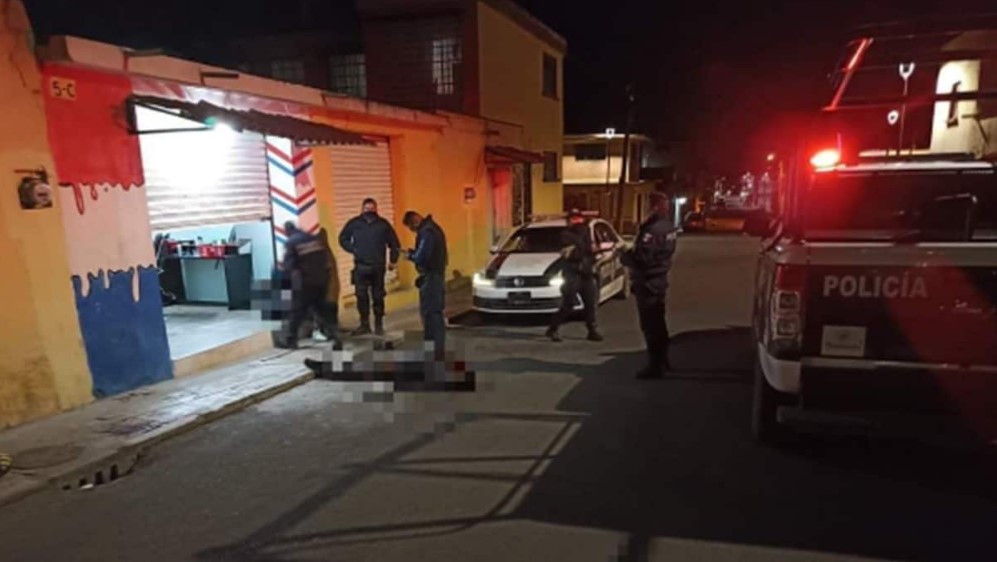 Asesinan a cuatro jóvenes dentro de barbería en Edomex