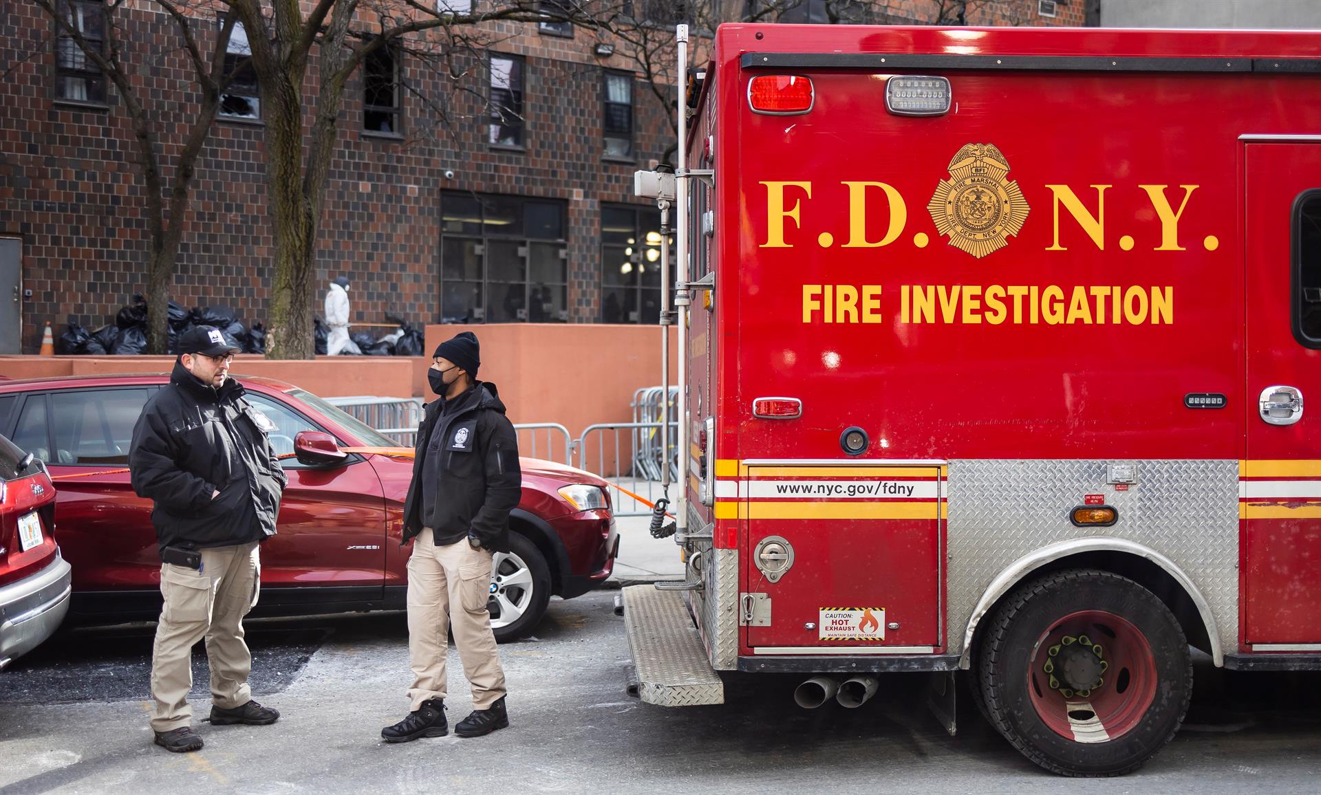 Una mujer muerta y varios heridos en incendio en el Bronx, Nueva York