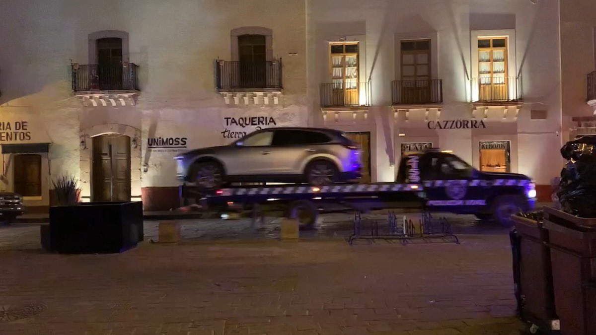 Son 10 los cuerpos abandonados en Zacatecas frente a Palacio de Gobierno Son 10 los cuerpos abandonados en Zacatecas frente a Palacio de Gobierno