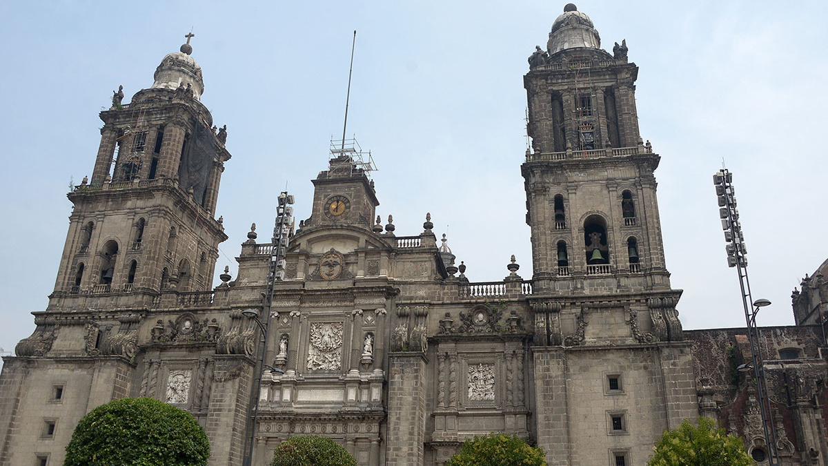 Sismo magnitud 5.1 causó desprendimientos en Catedral Metropolitana de la CDMX Sismo magnitud 5.1 causó desprendimientos en Catedral Metropolitana de la CDMX