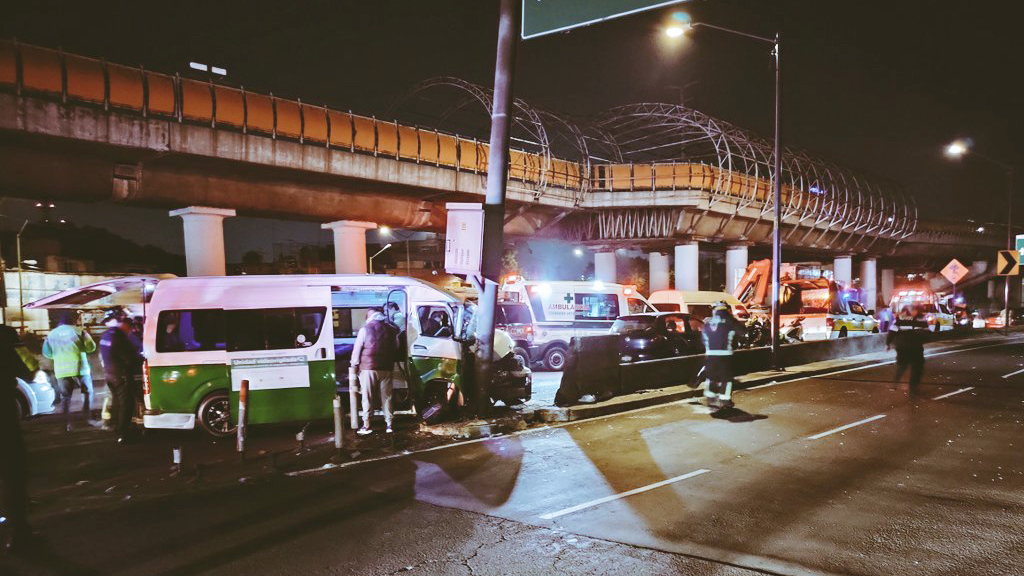 Choque de transporte público en la Venustiano Carranza deja 5 heridos