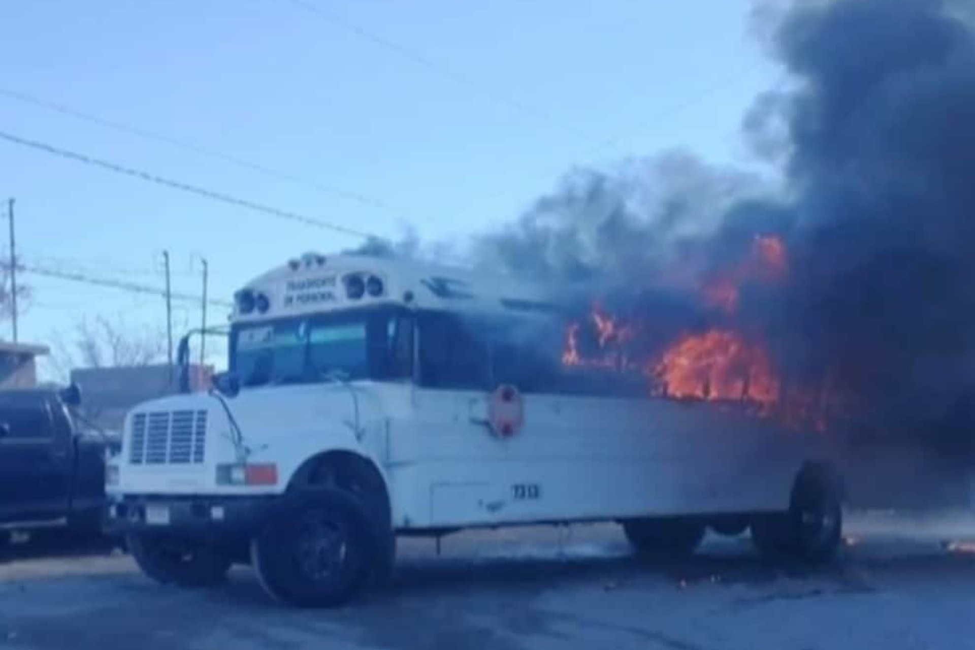 Jornada violenta en Ciudad Juárez: al menos 11 ataques a vehículos, negocios y comandancia