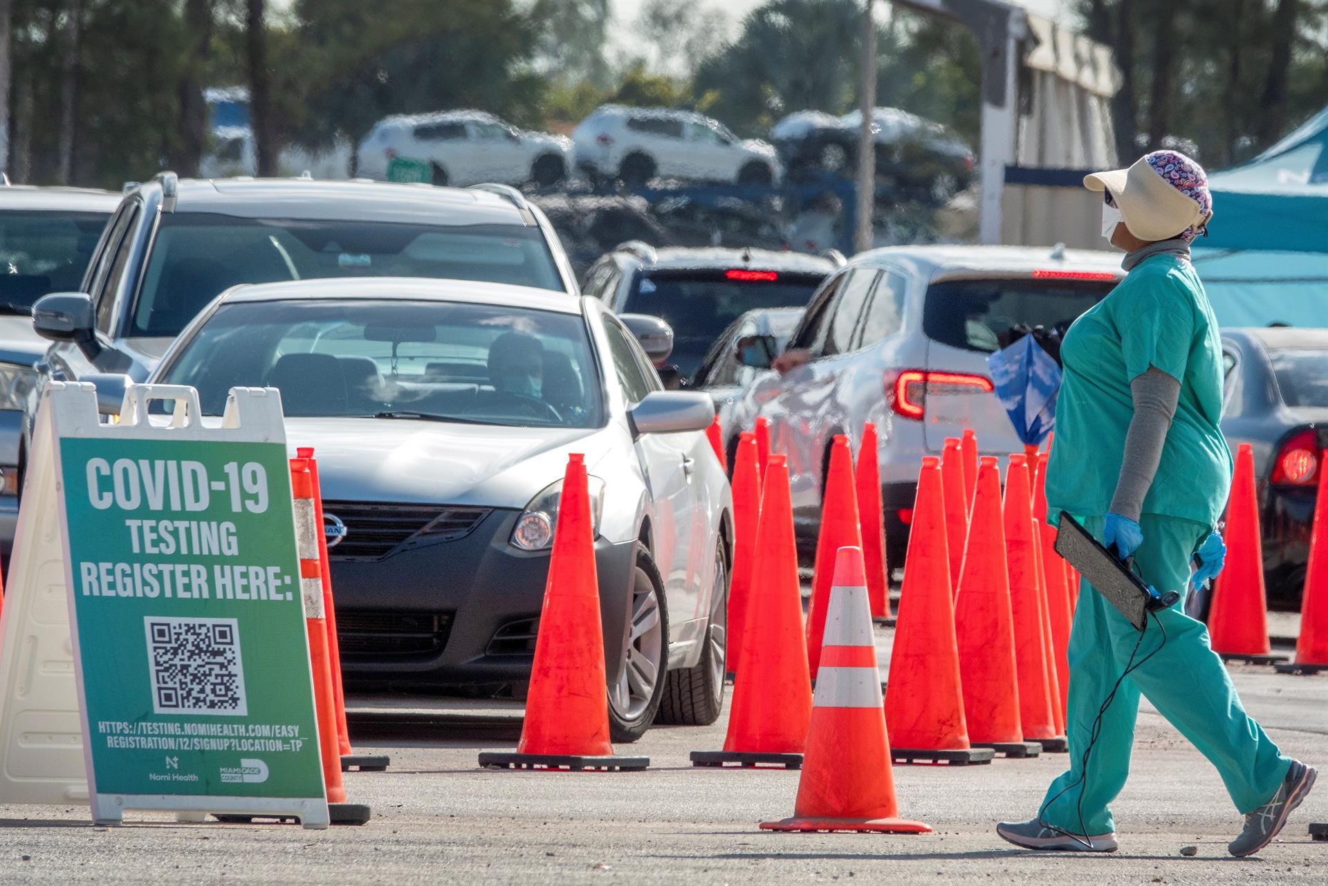 Ómicron supone ya el 95 % de los casos en EE.UU. y los dobla en una semana Ómicron supone ya el 95 % de los casos en EE.UU. y los dobla en una semana