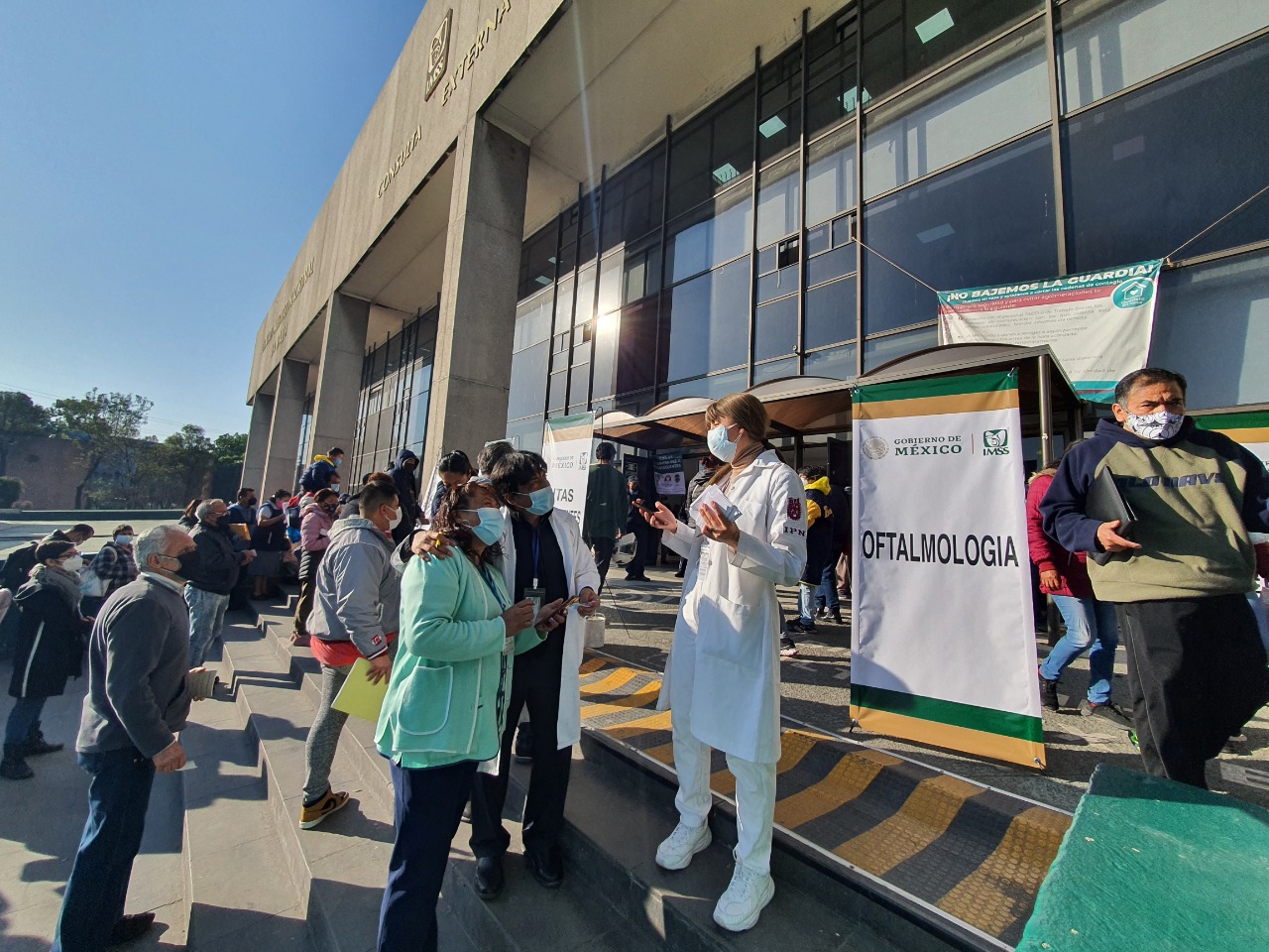 IMSS amplía módulos para obtener citas en La Raza